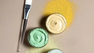Seven DIY Brightening Masks and the Cautions Each Ingredient Needs