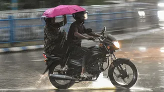Weather Latest Update: বাংলার আকাশে ঢুকছে কালো মেঘ, ৫ জেলায় জারি প্রবল বৃষ্টির সতর্কতা