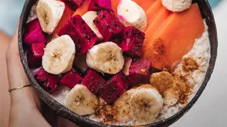 Papaya Adds Soft Texture to Oats, Yoghurt and Smoothie Bowls