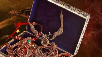 The Mughal-Era Glasses That Still Challenge Jewellery Historians