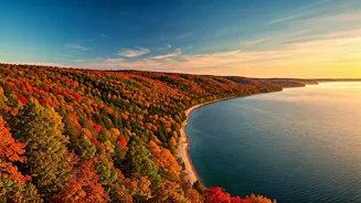 Michigan's Sunset Coast: A Mesmerizing Autumnal Escape with Stunning Vistas