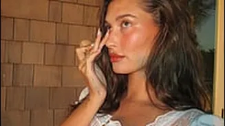 Dewy, Not Sweaty! Here's How To Achieve A Minimal Everyday Summer Makeup Look That Doesn't Melt