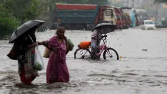 Hirakud Dam opens 22 gates, Odisha flooding affects 834,000 people