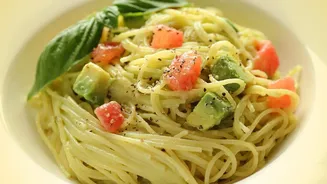 Why Tomato's Acidity Pairs Naturally With Creamy Avocado