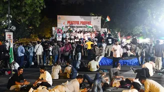 Cockroach Party Delhi Protest Continues for Third Day; Dipke Steps Up Attack over NEET Row