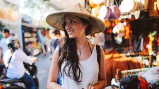 How to care for your skin while shopping outdoors