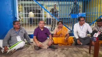 After EVM tampering charges, gathering banned at 7 Kolkata strongrooms