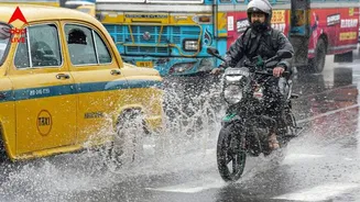 Weather Alert: তুমুল বৃষ্টি সকাল থেকেই, দিনভর দুর্যোগের আশঙ্কা, আজ ভাসবে কোন কোন জেলা ?
