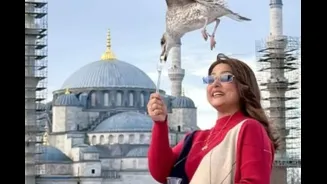 Hina Khan Is Doing All The Touristy Things In Instanbul And We Are Making Notes