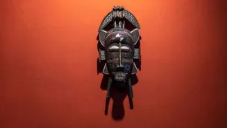 How to make a traditional wooden mask