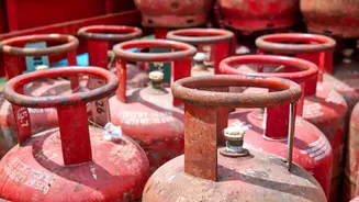 Restaurants, Hotels’ Food Costs to Rise? Delhi Commercial LPG Prices Jump by Rs 49 From Today - Details
