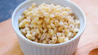 Barley Breakfast Bowls Are Examined For Blood-Sugar-Friendly Meal Planning: What Is Known So Far