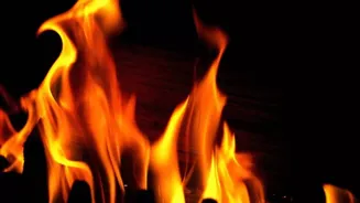 Delhi LPG Leak Horror: Two-year-Old Girl Dies After Suspected Gas Leak in Ghazipur Flat