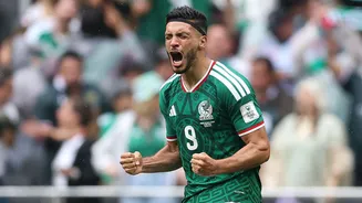 Por que Raúl Jiménez joga com proteção? Atacante do México sobreviveu a fratura no crânio