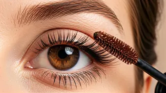 Brown Mascara Is Bringing A Fresh Take To Eye Makeup