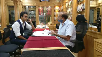 Light jewelry boosts Dhanteras sales outlook.