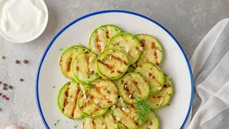 Roasted Garlic: Can Be Mashed Into Sauces Without Needing Heavy Seasoning And Can Lift Pasta, Toasts, Dips And Vegetable Sides