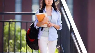 Australia to bar student family visas