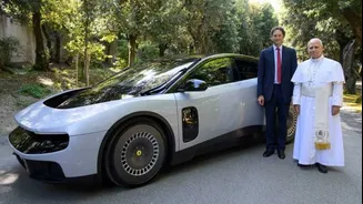 Ferrari Luce: primeiro elétrico da marca estreia com visita ao Papa