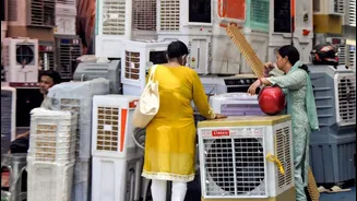 Delhi records hottest day of the season, yellow alert issued
