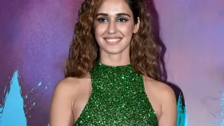 Simple Shimmer Eye Makeup Looks To Recreate For Navratri 2026 Garba