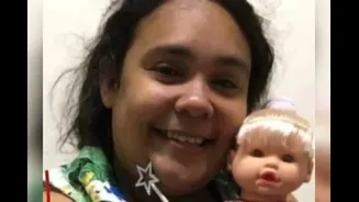Mulher de 37 anos que fingia ter 12 se torna ré por estelionato