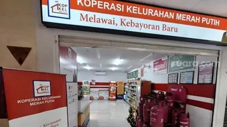Pemerintah Mau Salurkan Bansos Lewat Kopdes Merah Putih, Gantikan Bank dan Pos?