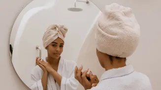Cabelos brilhantes e sem frizz: a técnica da água fria com vinagre de maçã que equilibra os fios