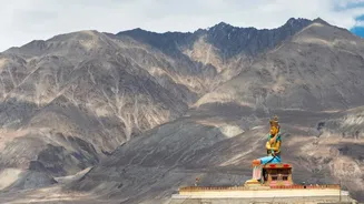 This Is The Only Place In India Where Snowy Mountains And Desert Sit Side By Side