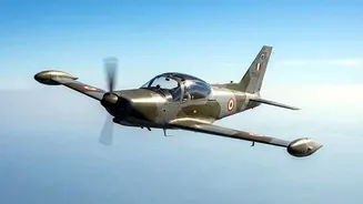 Video: Mid-air collision of Philippine military planes kills 4 pilots
