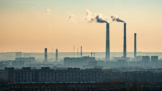 Delhi's Smog: AQI Soars, Concerns Mount