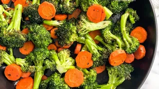 Carrot v/s broccoli: Which is better for your bones?