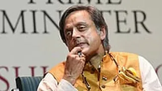 'Fefadon Par Performance Ka Bojh...': Shashi Tharoor Warns As Delhi Air Quality Turns ‘Hazardous’ With AQI At 371
