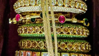 Buying Gold Jewellery? Know The Key Difference Between 22K And 24K Gold