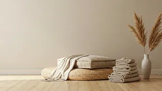Decor Channels Obsess Over Low-Slung Floor Jute Seating