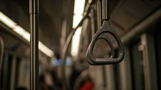 Incident on Delhi Metro: A Deep Dive