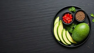 Raw Mango Savoury Plates Are Trending For Good Reason