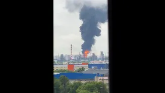 Ukraine hits major Moscow oil refinery, Zelenskyy hails long-range strike