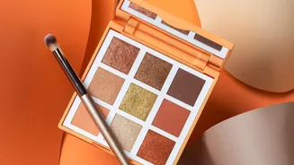 Wear gold and bronze eyeshadow daily