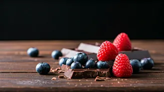 Unlocking Brain Power: Dark Chocolate & Berries