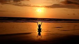 The Salt Of Fear And The Ocean Of Love: A Spiritual Guide To Transforming Anxiety Into Awareness And Inner Valor
