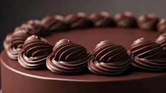 This Dark Chocolate Ganache Vintage Cake Is Too Pretty