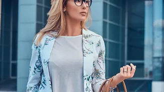 Putting the July Advantage for Experienced Hires in Context with July Hiring Growth for 7-10-Year Professionals