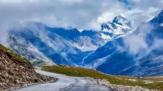 Why High-Altitude Acclimatisation Is Vital When Driving Manali-Leh Highway In Late Monsoon