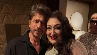 SRK Smiles With Sunita Ahuja At Diwali Party
