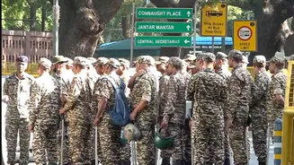 5-Layer Barricades, Tear Gas Shells: How Delhi Police Is Preparing For Opposition Protest March