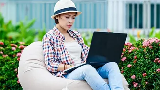 From Freelancing To ₹4 Lakh A Month: What India's No-Degree Economy Can Teach Young Workers