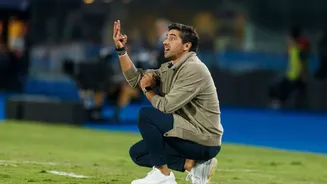 Abel pode ser punido pela Conmebol por gesto obsceno a Flaco