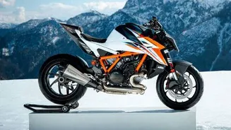 KTM launches 2026 1390 Super Duke RR with carbon-fiber parts
