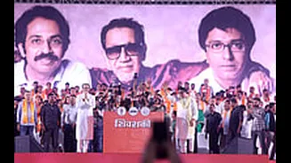 Mumbai BMC Elections 2026: Shiv Sena UBT & MNS To Deploy 2,000 ‘Bhagwa Guards’ To Curb Bogus Voting On Polling Day